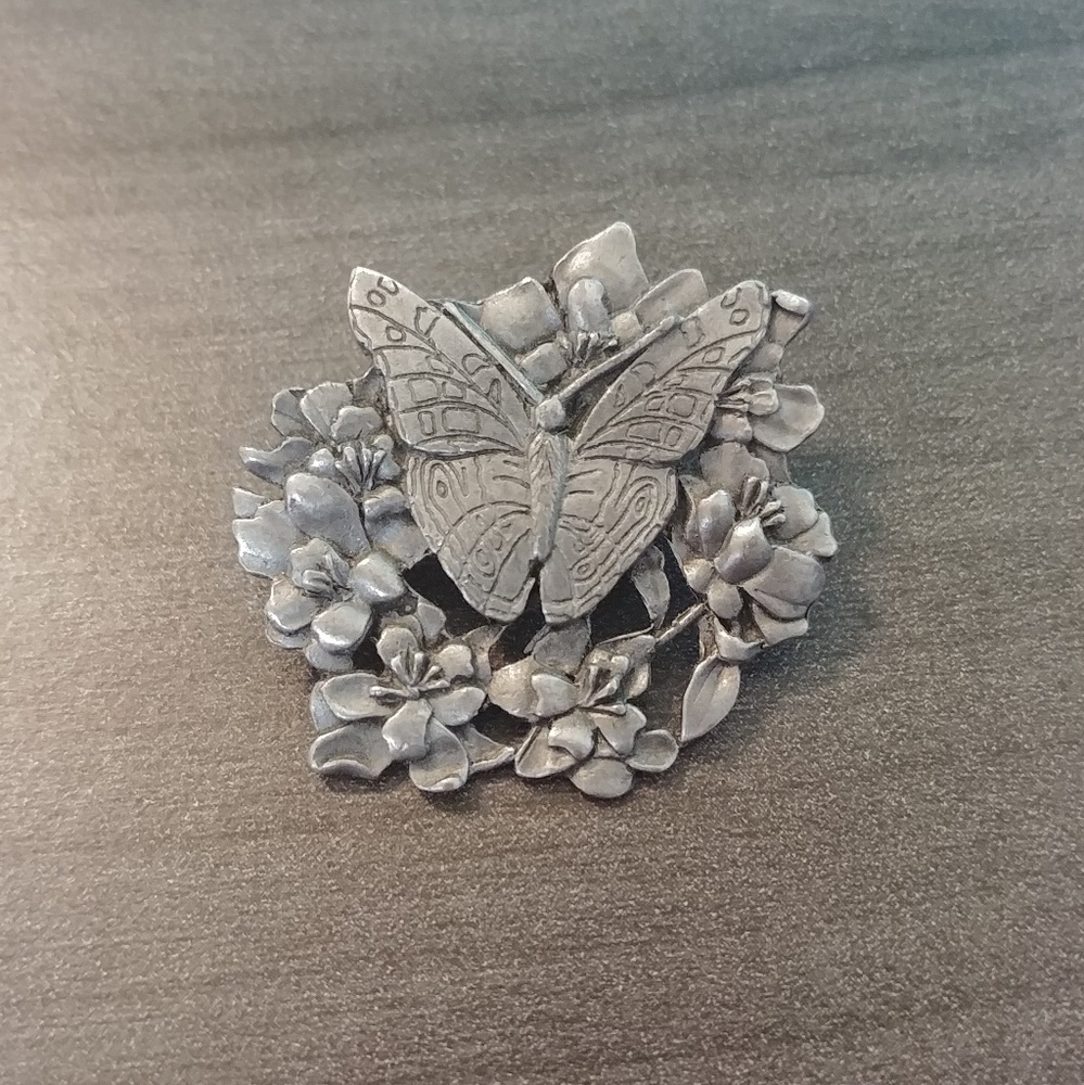 Limited edition pin from 1998